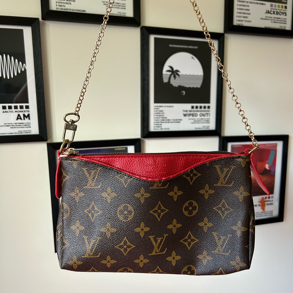 Shoulder Bag